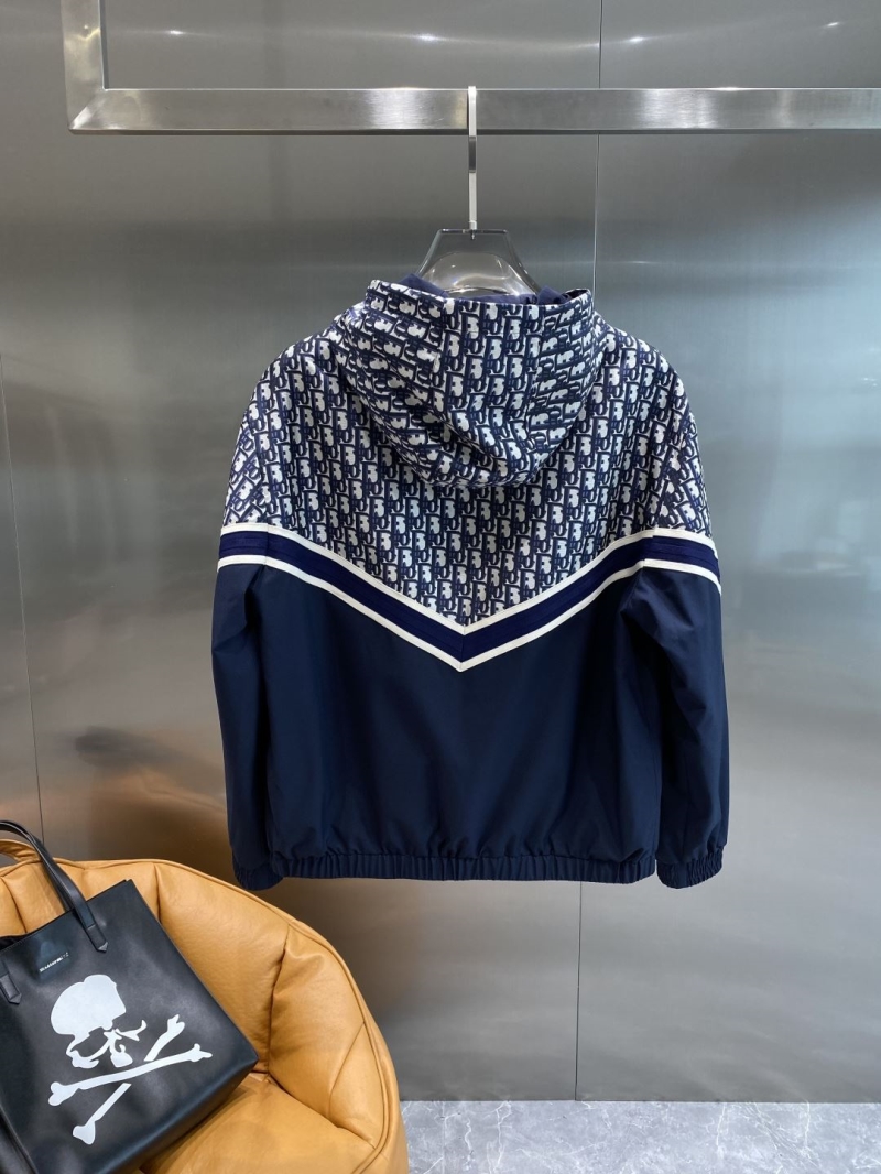 chr1st1an D10r outwear